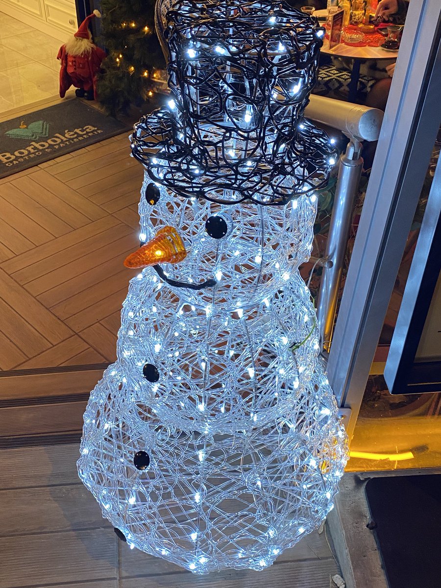 lavienperu's tweet photo. — christmas vibes 🎄
#todaylog #archivetwt #aday https://t.co/TGRfxCKLf4