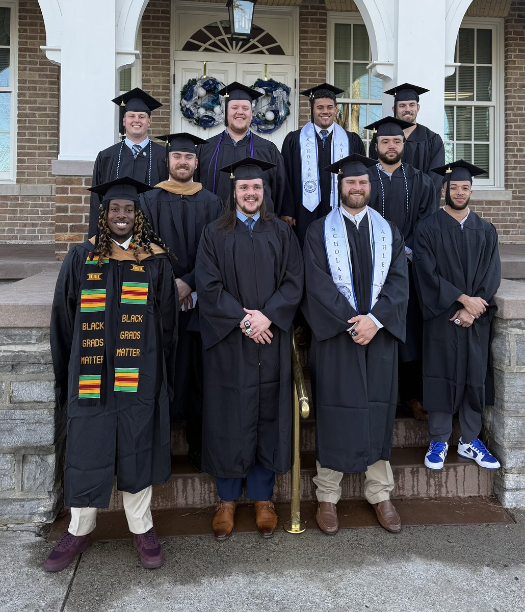 Congratulations to our Graduates! 

💯🎓🏆

#1and0