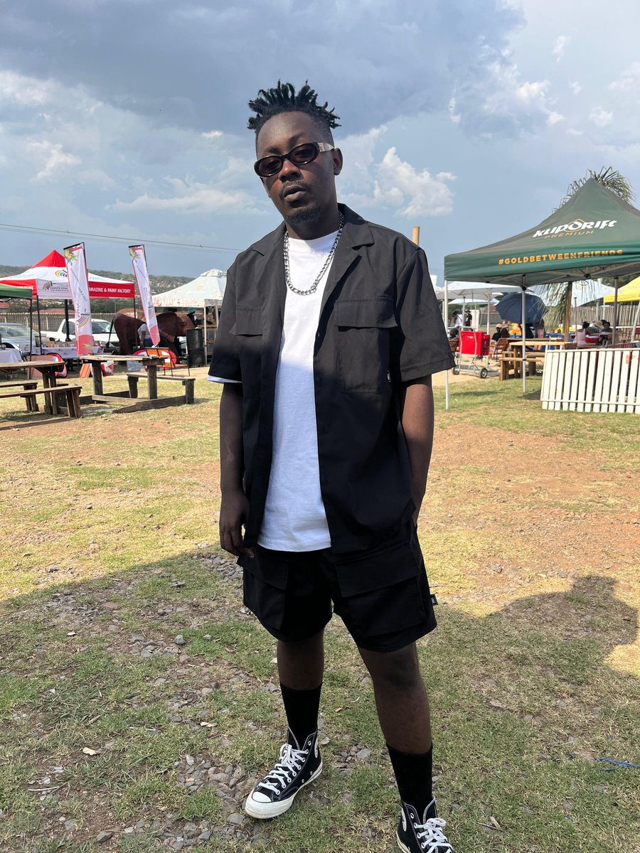 frankjhenkins's tweet photo. Le nigga la le pantsula . 🍊🍊🍊
#frankjhenkins #tfpop #fj
#artist #performingartist #rapper #newmusic
#thefresh #pretoria #pitori https://t.co/HHVb0uLySy