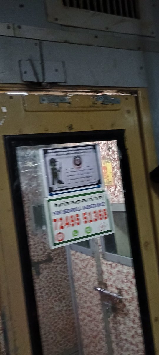 rikhil5's tweet photo. @RailwaySeva @RailMadad 
Train no 11087, B4 AC coach door is not auto closing leaving it open , it should be fix while boarding from origin station. It's keeping open when someone enter the coach. https://t.co/jtY9RfcOb0