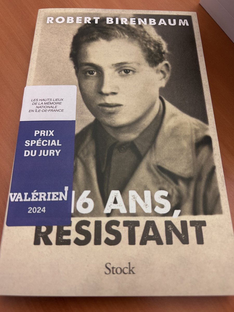 guybirenbaum's tweet image. Grande fierté pour Robert Birenbaum #akapapa, honoré par le jury des prix Valérien, première édition. Merci @montvalerienof !