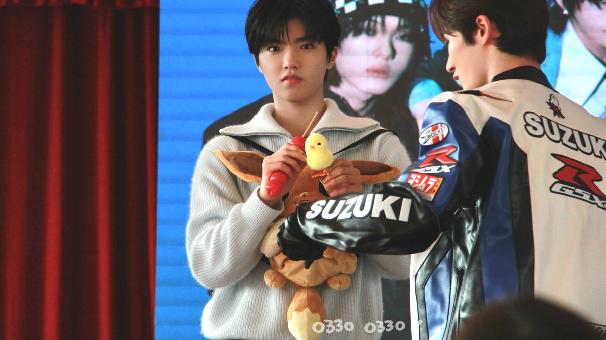 duo1019's tweet photo. HAPPY BIRTHDAY ON:N 🐥🎂

#ALL_H_OURS #올아워즈
#ON_N #온 https://t.co/afe1kF2eVT