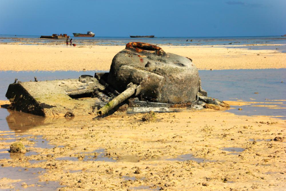 Kevin Prenger (@kevin_prenger) on Twitter photo Vandaag online gezet, een eerste (Engelstalige) bijdrage van een nieuwe Amerikaanse vrijwilliger van <a href="/TracesOfWarNL/">TracesOfWarNL</a> die momenteel de Pacific bezoekt. Het gaat over de strijd van Amerikaanse mariniers op Tarawa in 1943:
tracesofwar.com/articles/7749/⦠Vandaag online gezet, een eerste (Engelstalige) bijdrage van een nieuwe Amerikaanse vrijwilliger van <a href="/TracesOfWarNL/">TracesOfWarNL</a> die momenteel de Pacific bezoekt. Het gaat over de strijd van Amerikaanse mariniers op Tarawa in 1943:
tracesofwar.com/articles/7749/ā¦