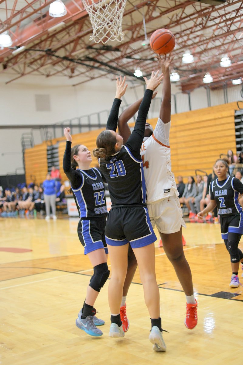 Great TEAM win last night against Clear Springs! <a href="/ulanidavis/">ulanidavis</a> led with 12 points and 4 steals. 2026 <a href="/BlessAkinloye/">Blessing Akinloye</a> had 10 points, 5 Rebs, and 4 steals. 2025 <a href="/Dezire3997/">Dezire</a> with 7 points 5 rebs 3 steals and a ton of other winning plays that do no show up on the stat sheet. 50-38 Final