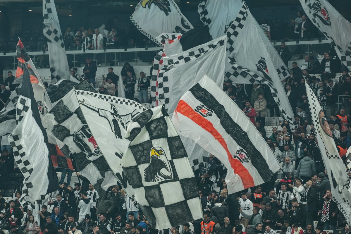 Beşiktaş tribünleri 🦅
