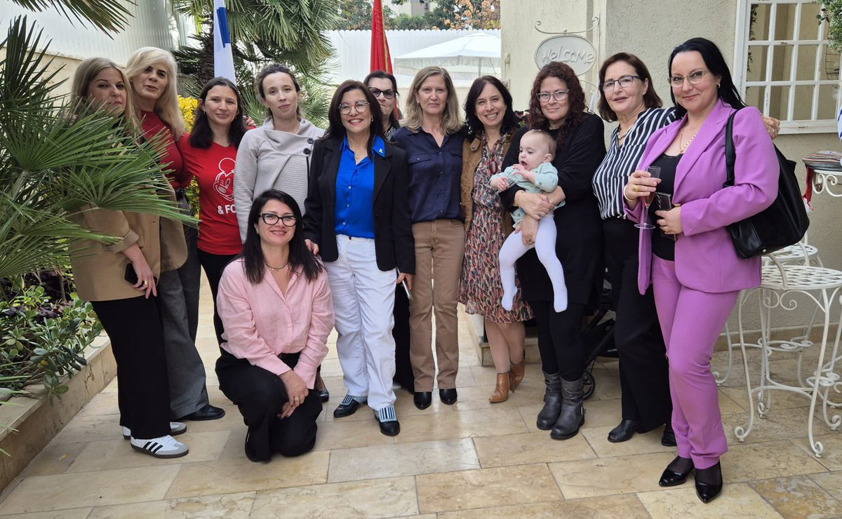 merikumbe's tweet photo. Today, with the albanian community of south Israel cellebrated the Albanian National Day! 

Gëzuar Shqipëri 🇦🇱

@AlbanianDiplo 
@AlEmbassyIsrael 
@IsraelMFA https://t.co/ezRZ9hlIKe