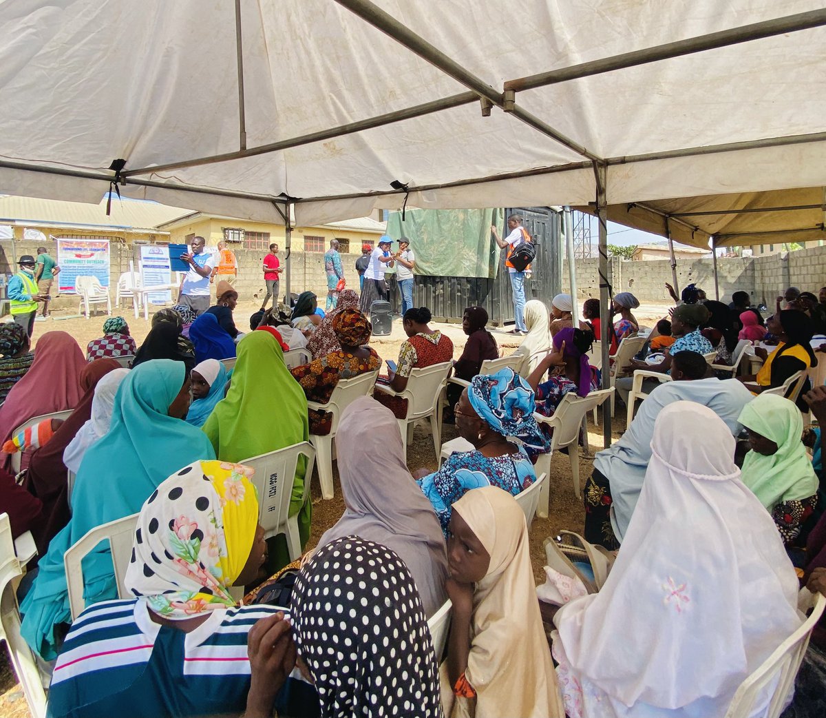 JamesOlowu3's tweet photo. Changing experience..
🎯 TLM Turn-Around Life Foundation Community Outreach

💉 Free health screenings, including HIV testing, and more.
✨ “Hitting the Road of Kubwa-Abuja for Soul Adventure.”

impactful outreach #HealthForAll #HIVTesting #CommunityOutreach https://t.co/zoGjbeBcqt