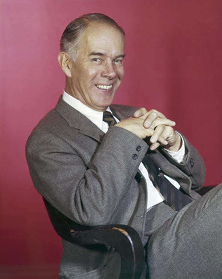 NLCarolynMuse's tweet photo. Remembering film/television actor and director/writer Harry Morgan, who passed away #OTD (December 7th) in 2011.  @ClassicMASH #HighNoon #DecemberBride #InherittheWind #PeteandGladys #HowtheWestWasWon #Dragnet #SupportYourLocalSheriff #ElleryQueen #HecRamsey #MASH #TheShootist https://t.co/hwaDgtLjcS