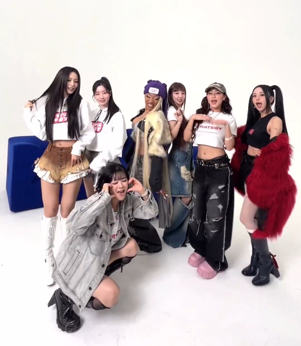 yoo_jeong_numa's tweet photo. やはり9人揃ってのカムバは楽しいな☺️何より推しが無茶苦茶楽しそうでとても嬉しい🐶
#jeongyeon #TWICE
#STRATAGY https://t.co/owqFLGmU9D