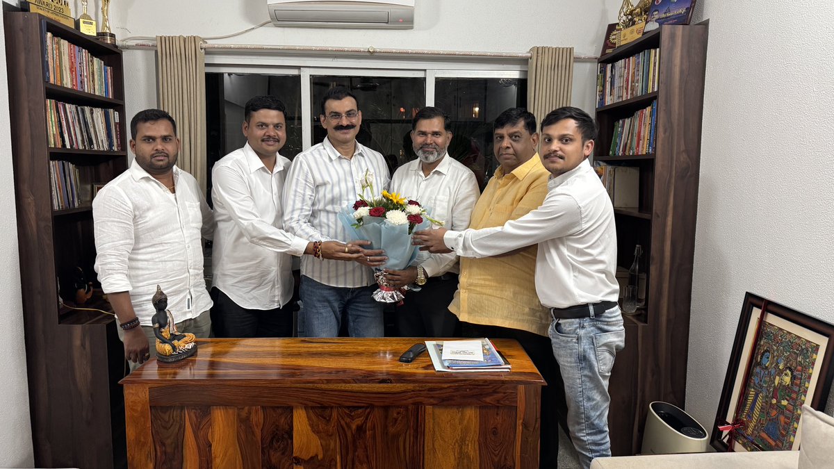 ITarunRathi's tweet photo. सम्पूर्ण महाराष्ट्र में कटोल विधान सभा से जीत कर आए जाट समाज के इकलौते विधायक/आमदार/एमएलए श्री चरण सिंह ठाकुर जी का मुंबई कार्यालय में आज स्वागत किया ।#vidhayak #आमदार #amdar #mla #katol #nagpur #maharashtra @bjp4india @bjp4maharashtra @bjp4up @narendramodi @amitshahofficial @jpnaddaofficial #charansinghthakur