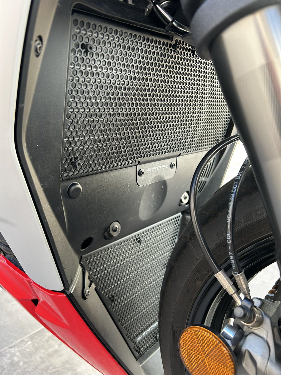 Michael Joiner (@mick_joiner) on Twitter photo <a href="/EvotechRaceTeam/">Evotech Performance</a> just voted the radiator and oil cooler guards to by Streetfighter, the quality and fit was/is excellent 10 out of 10 😍 <a href="/EvotechRaceTeam/">Evotech Performance</a> just voted the radiator and oil cooler guards to by Streetfighter, the quality and fit was/is excellent 10 out of 10 😍