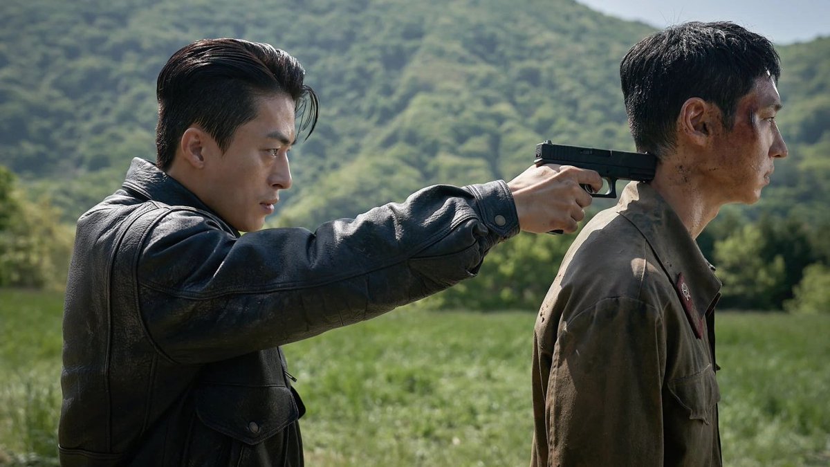 EveryFilmItself's tweet photo. ESCAPE (2024, dir. Lee Jong-pil)

Lean, tightly edited, bullet of a capitalist propaganda movie. Definitely worth a look for highly pleasurable, minute-to-minute tense action scenes. 

Link: https://t.co/JHXv8fDKlc https://t.co/jiCH7E3RxF