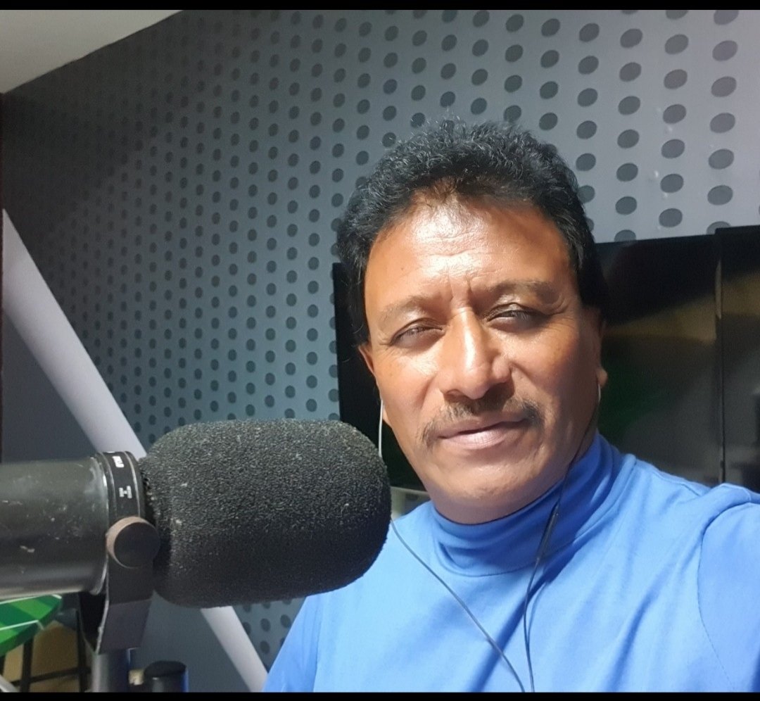 CarlosSagui's tweet photo. FELIZ DIA A LOS LOCUTORES DE MI PAIS .BENDICIONES https://t.co/C3zRhbuHLo