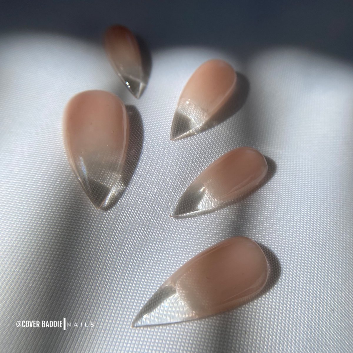 CoverBaddieNAIL's tweet photo. Natural glass https://t.co/PH4JnEQsmK