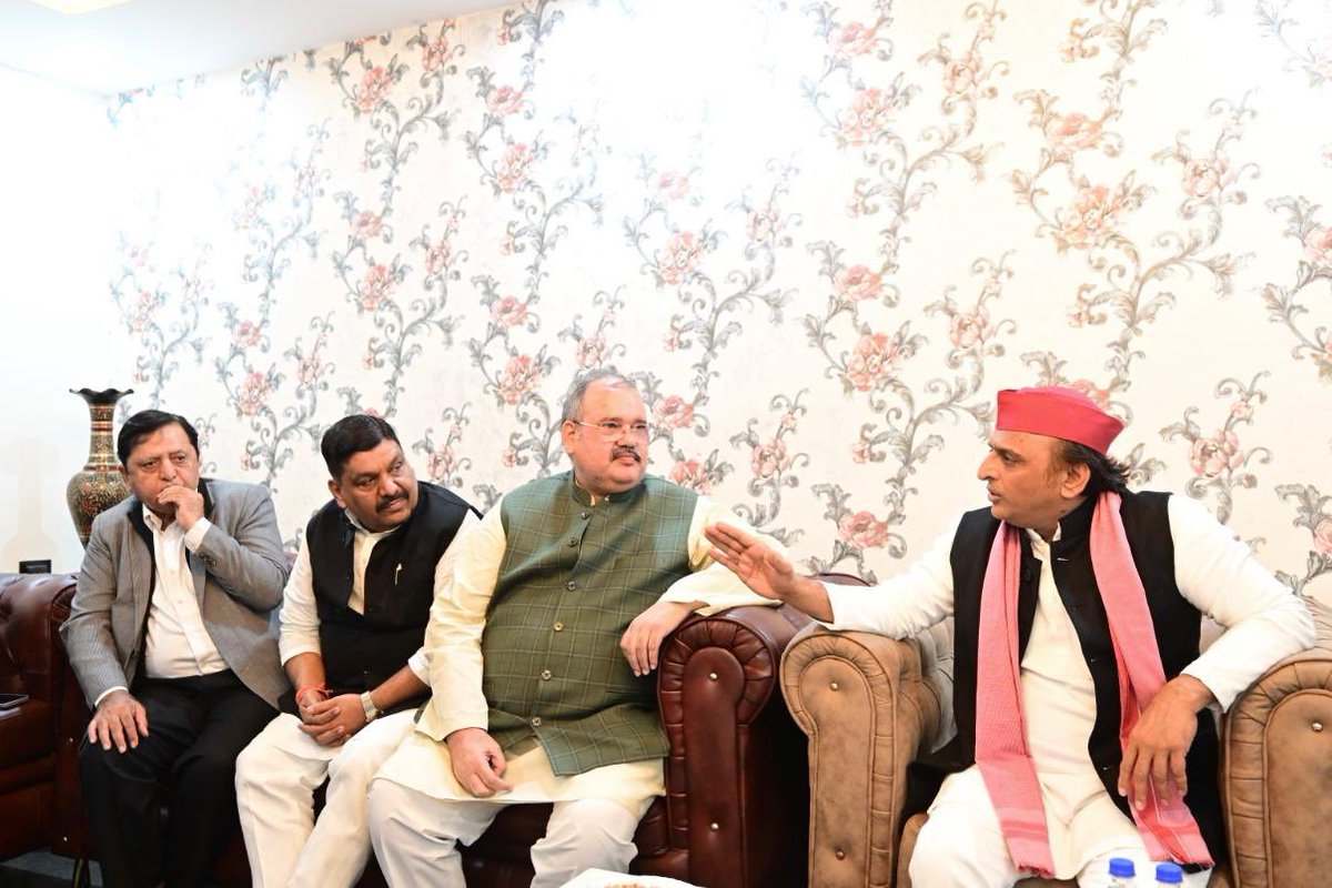 yadavakhilesh's tweet photo. आज का कार्यक्रम https://t.co/Wo5wgqovNQ
