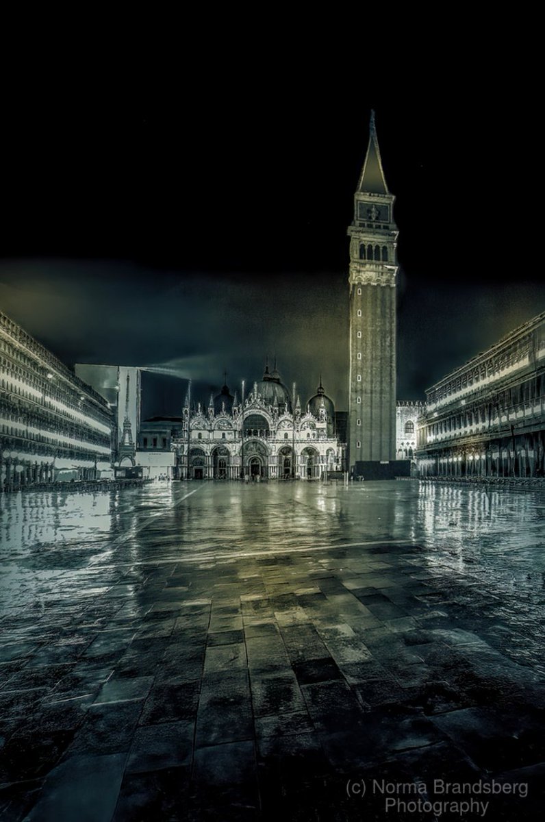 nbrandsberg's tweet photo. Venice St Marks Square, Italy, magical in the rain

#architecture #architecturephotography #italy #venice #europe #rain #travel #photography #stmarkssquare @nbrandsberg https://t.co/VgIqANu7TG