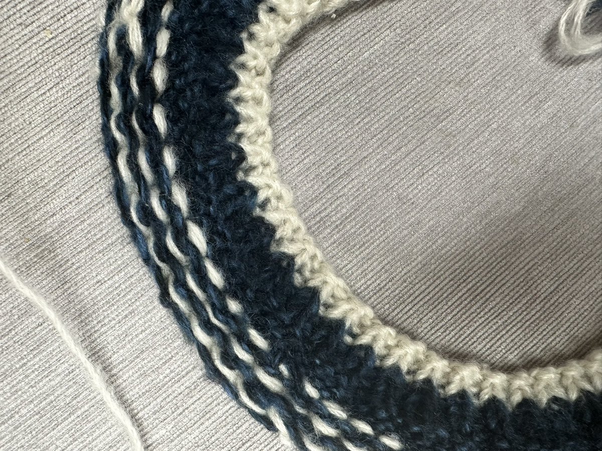 knittingGEN tweet picture