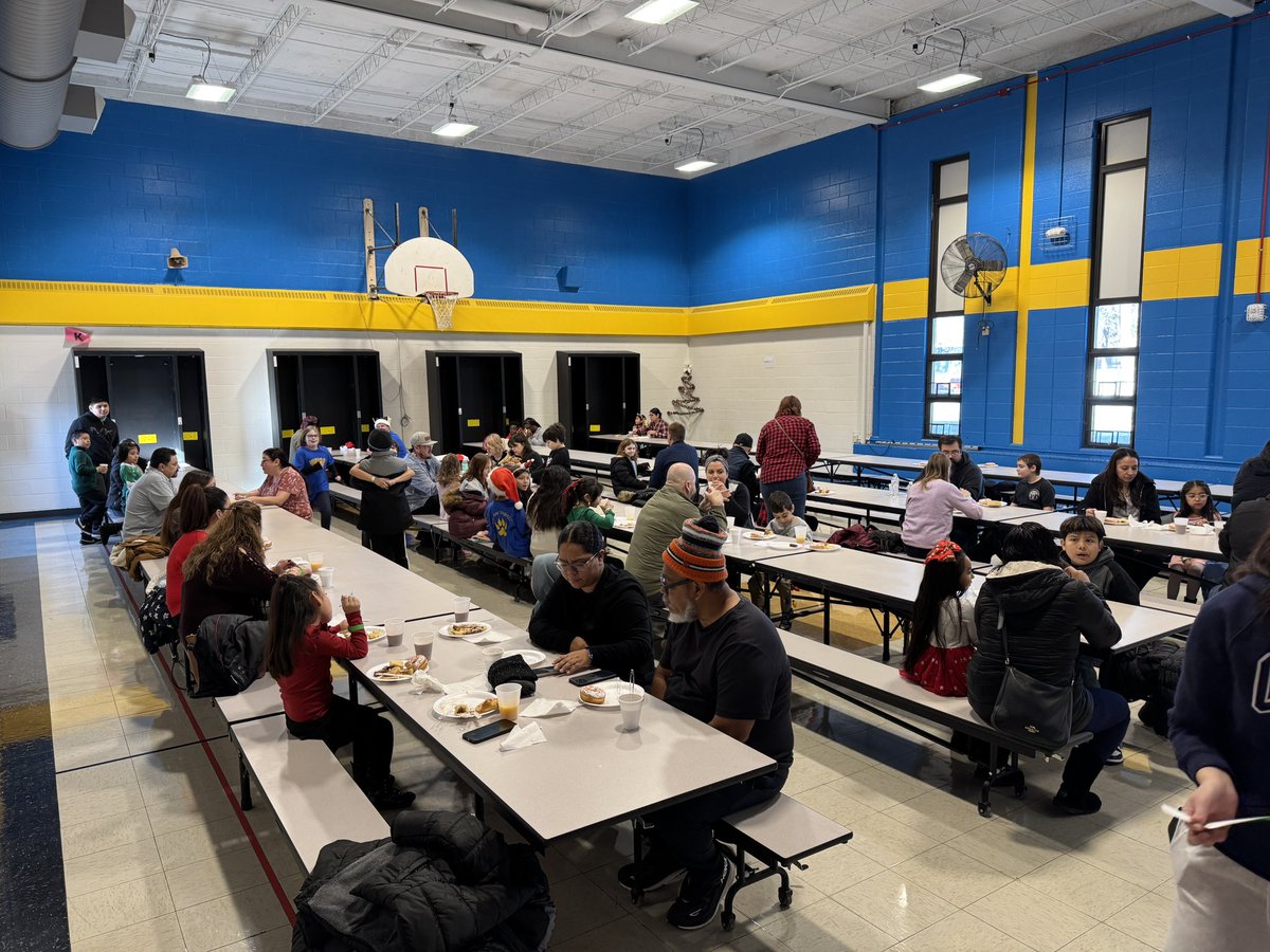 PTA Breakfast and holiday shop with special guests here at Fullerton this morning. We had so much fun! The holiday shop will be open for students on Monday and Tuesday during the school day #ASD4All #TogetherWeRoar #GoLions