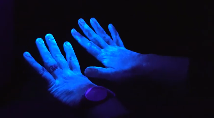 NFIDVaccines's tweet photo. As #NationalHandwashingAwarenessWeek comes to an end, check out this video featuring #NFID Past President @InfectiousPS demonstrating the right (and wrong) way to #WashYourHands.
https://t.co/8vdhrx6473 🎥 #StopTheSpread #StayHealthy https://t.co/I2Nx53EF7J