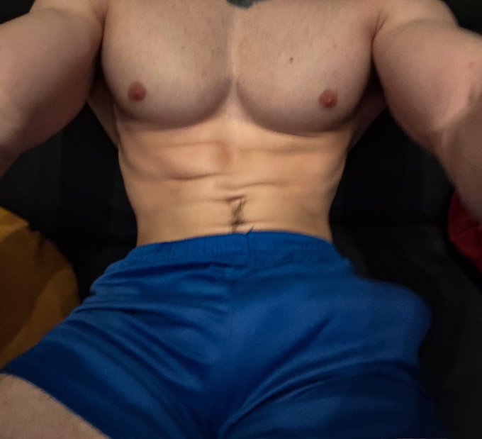 1 pic. Needed a few hands https://t.co/XeWWgMAJVc
