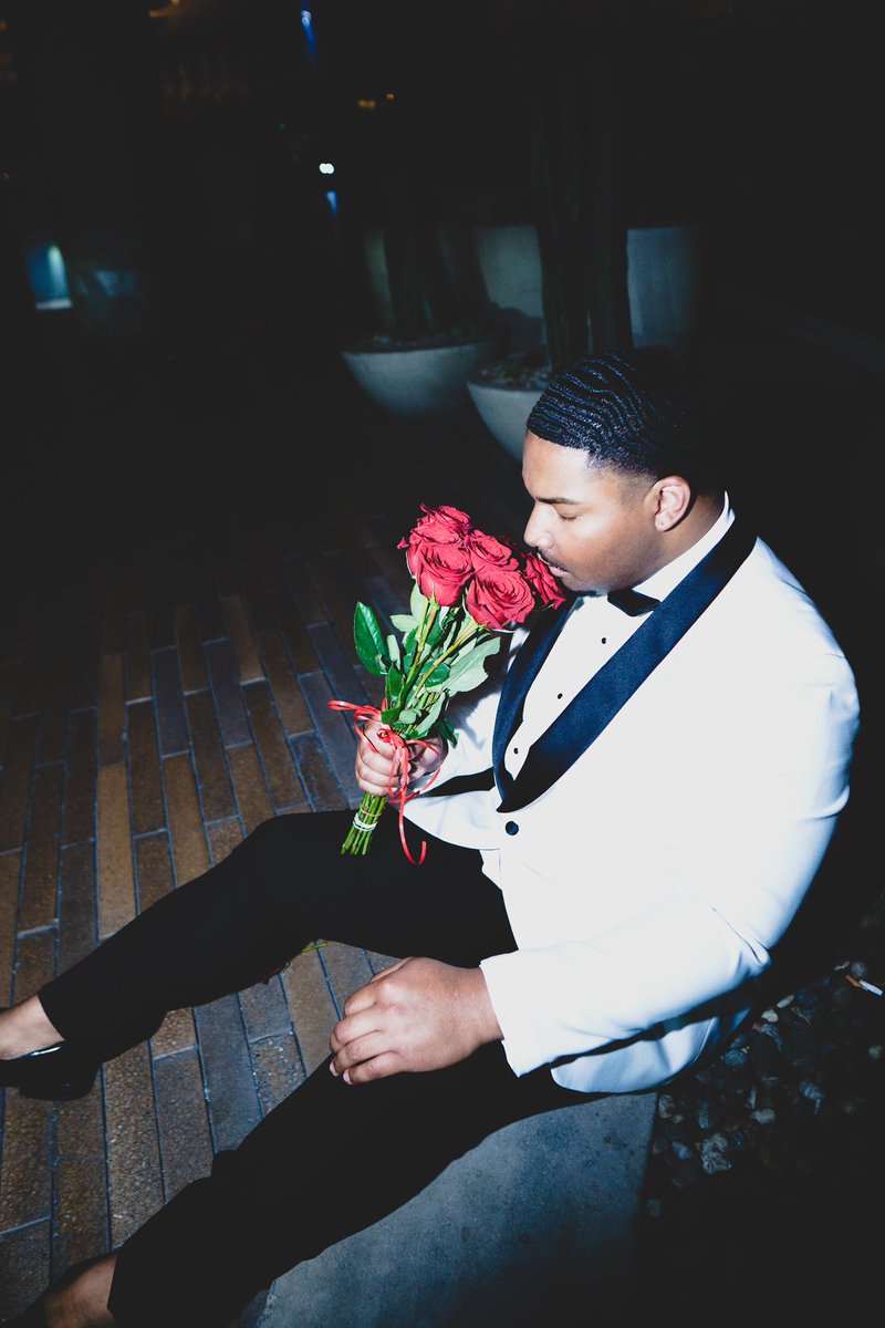 McHAPPY__Pants's tweet image. 🎉 Cheers to the Big 3-0! 🎉

Today, I’m officially saying goodbye to my 20s and stepping into a new decade filled with endless possibilities. The past 30 years have been an incredible journey full of lessons, laughter, love, and unforgettable memories. #chapter30 #riptomy20s