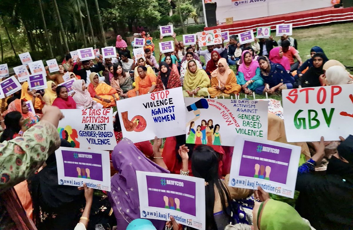 Awaj_fdn's tweet photo. On this #16daysofactivism2024, @awaj_fdn is calling for individuals and organization to stand together against gender based violence and sexual harassment in workplace, home and everywhere, also Govt to #RatifyILOC190
#stopviolenceagainstwomenandgirls https://t.co/kVUJeXCQ7e