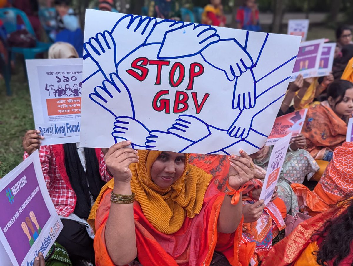 Awaj_fdn's tweet photo. On this #16daysofactivism2024, @awaj_fdn is calling for individuals and organization to stand together against gender based violence and sexual harassment in workplace, home and everywhere, also Govt to #RatifyILOC190
#stopviolenceagainstwomenandgirls https://t.co/kVUJeXCQ7e