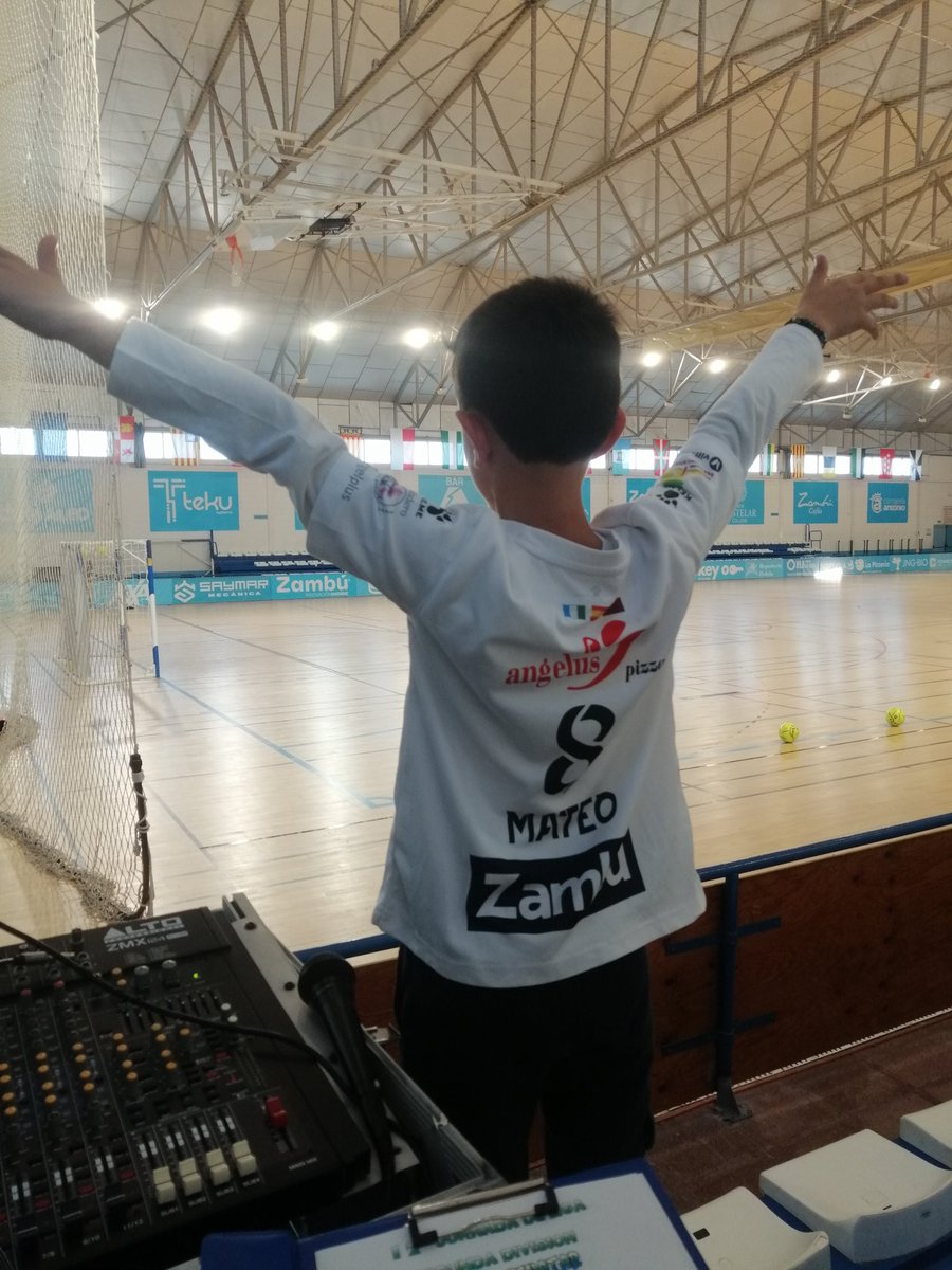 pixonFantasy's tweet image. 💙🦩💚 Nosotros ya estamos!!
🎤🎶 A por los 3 puntos!! 
#GoPinatar #GoZambú