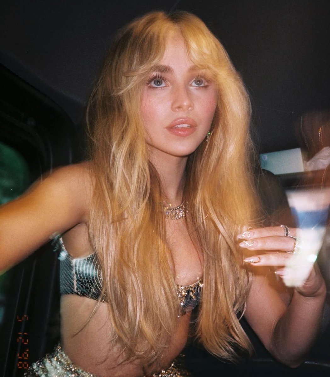 saabinal's tweet image. "──   𝘴𝘩𝘦   𝘭𝘰𝘰𝘬𝘦𝘥   𝘭𝘪𝘬𝘦   𝘢    𝘤𝘳𝘶𝘦𝘭   𝘪𝘮𝘮𝘰𝘳𝘵𝘢𝘭,
𝘧𝘪𝘯𝘥𝘪𝘯𝘨  𝘩𝘦𝘳  𝘴𝘱𝘪𝘳𝘪𝘵𝘶𝘢𝘭  𝘧𝘦𝘢𝘴𝘵   𝘪𝘯   𝘵𝘩𝘦  𝘢𝘨𝘰𝘯𝘪𝘦𝘴
𝘰𝘧  𝘢  𝘥𝘺𝘪𝘯𝘨  𝘳𝘢𝘤𝘦."   (𝟏𝟖𝟓𝟗 ; 𝐓he  𝐋ifted  𝐕eil)