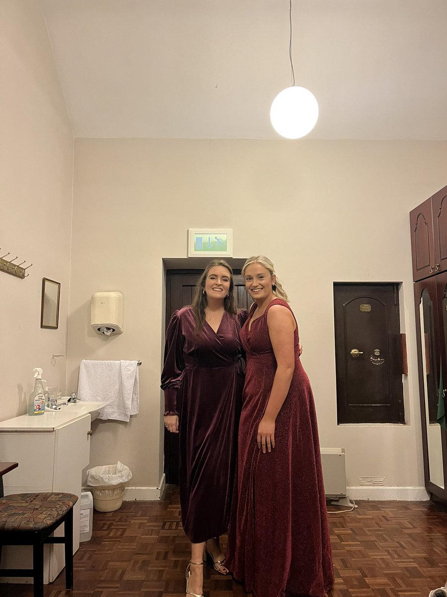Doireannpianist's tweet photo. Christmas concert season has officially begun! 🎄
Myself and Caroline Behan put on such an enjoyable concert last night at St. Brigids church in Kill with a fantastic audience who braved the weather!
#collaborativepianist #Soprano #christmasconcert https://t.co/J5FduLGASo