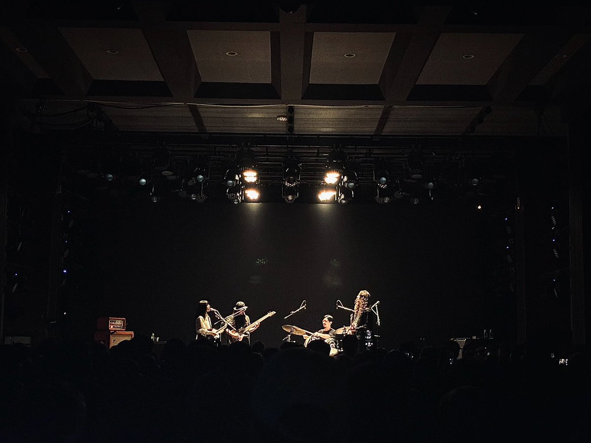 kanekoayanoinfo's tweet photo. Thank you for coming to our first time show at Aflame Art Center in CHENGDU✴︎
Thank you also to all the staff for our support.
We hope it was a great time for everyone🧚‍♀️

谢谢成都的大家💐我以后会回来的🐼
明天是最后一场演出了!我们期待在广州见到大家🌟

-support drums.Takumi Isobe https://t.co/f4shCTHLPq