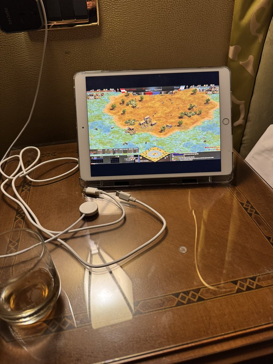 Tbisc03Gaming's tweet photo. Vacation time in Italy and watching #WWC2 while also supporting my man @loop2win life is great! https://t.co/SHaW3i44xz