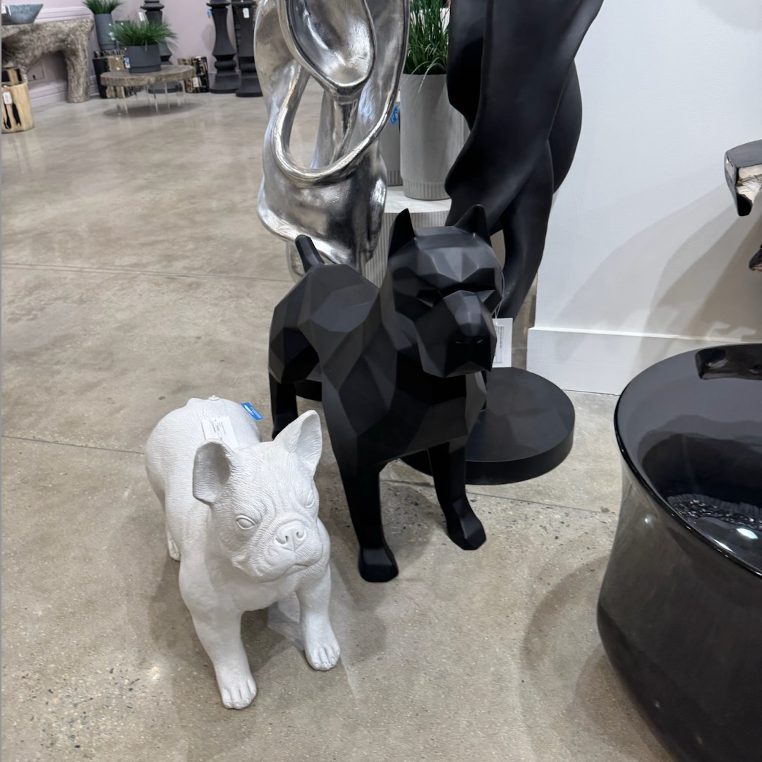 DannyRusso's tweet image. Some of my favorite finishing touches! #accessories #finishingtouch #luxury #interiordesign #designer #dannyrusso #danielrussohome #moody #ohio #columbus #columbusohio