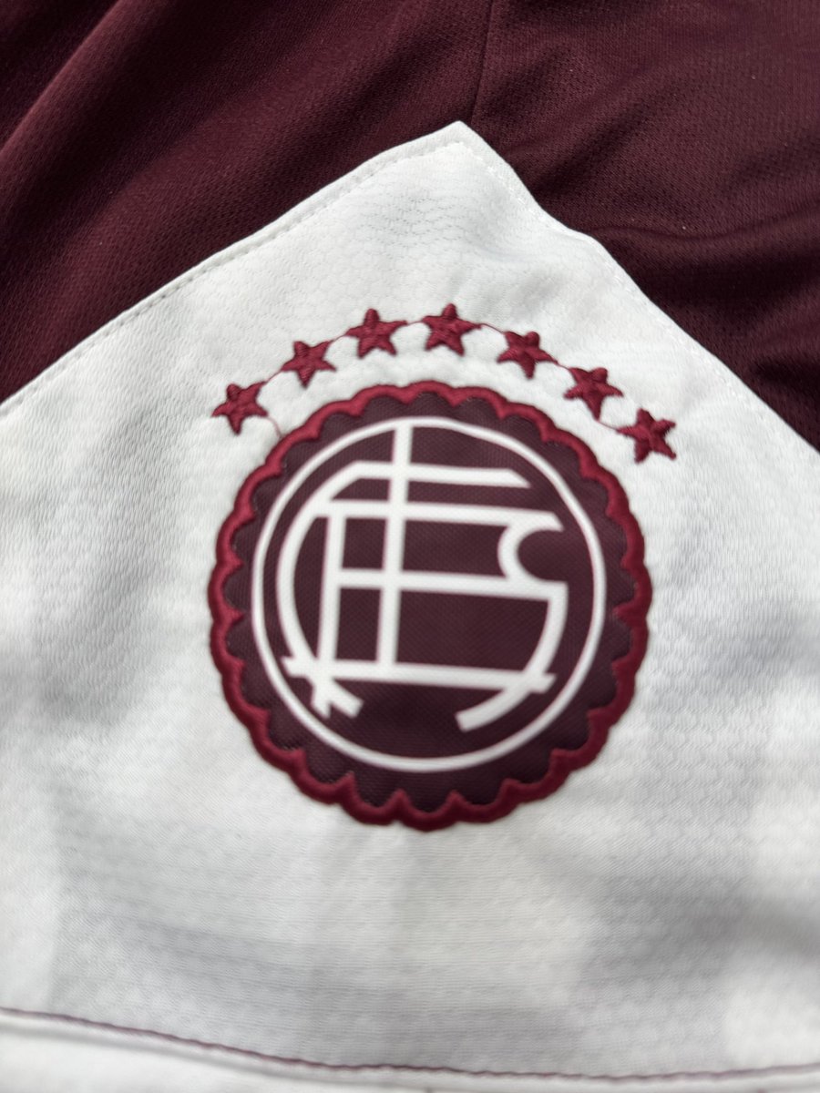 GranateShop's tweet photo. 🇱🇻⚽️ reingreso de estos shorts - ahora con 7 ⭐️ https://t.co/AXLj9F9qqw