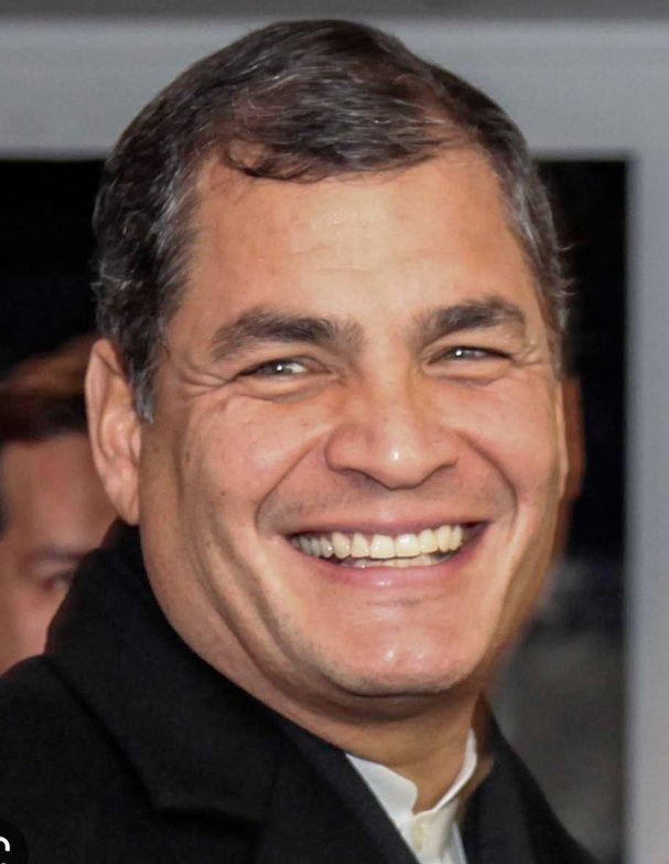 LuisCubillosGye's tweet photo. 1.
@LuisaGonzalezEc
O
@MashiRafael
#FalsoDEBATE
@MashiRafael lidera la REVOLUCIÓN en el 🇪🇨, lideró las transformaciones revolucionarias en el Gob @RC5Oficial, lidera nuestra organización política.
@LuisaGonzalezEc es la candidata de la @RC5Oficial para hacer la REVOLUCIÓN que necesita el 🇪🇨 ahora, en 2025, que no es lo mismo que la REVOLUCIÓN que se inició en 2006, es para hacer una nueva REVOLUCIÓN.
@RicardoPatinoEC @GabrielaEsPais @ecuarauz