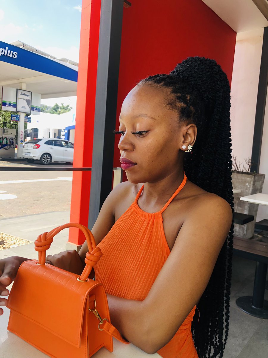 boitshepho_'s tweet photo. 🧡🍊 https://t.co/5IbHFUnq2f