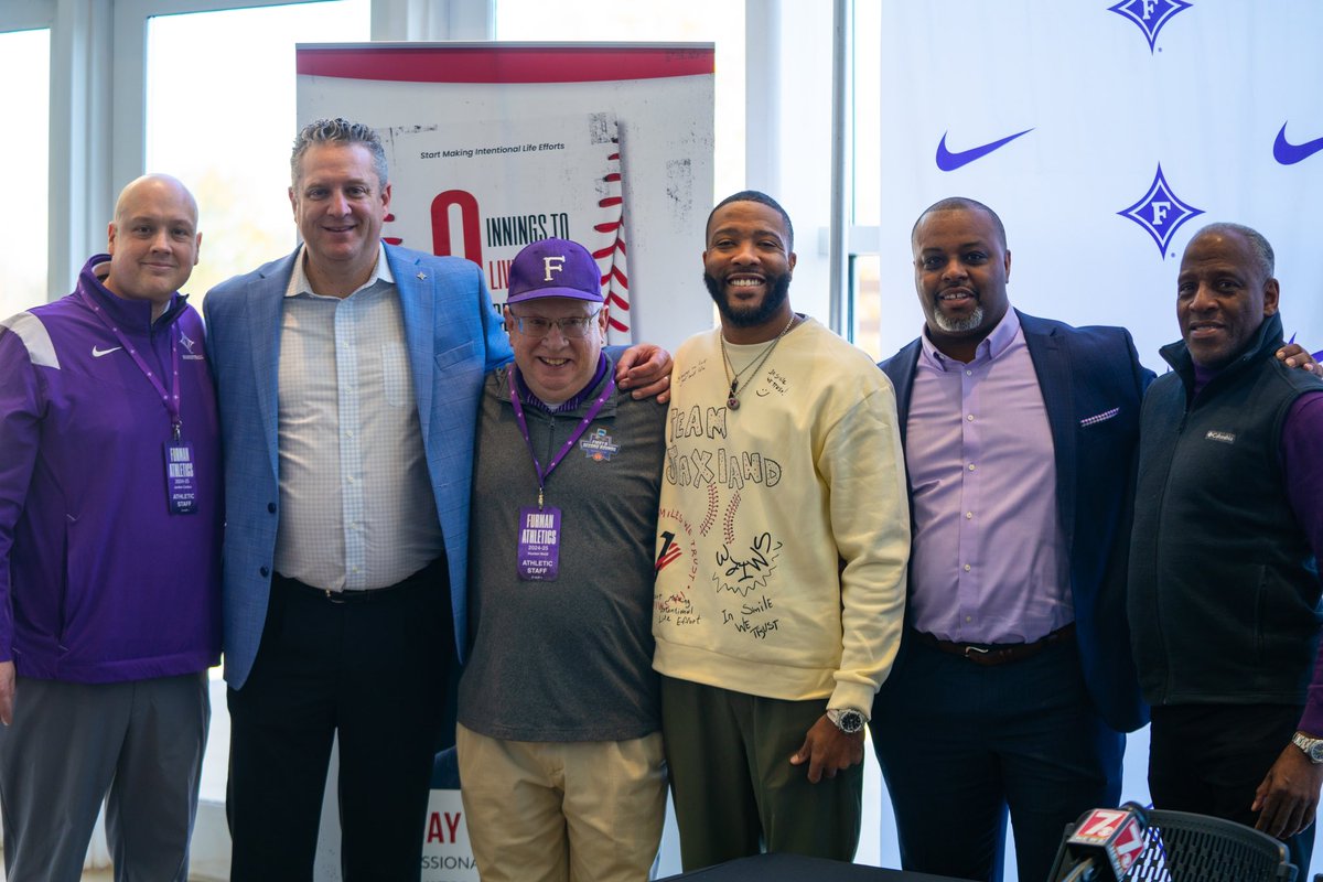 Furman Paladins tweet media