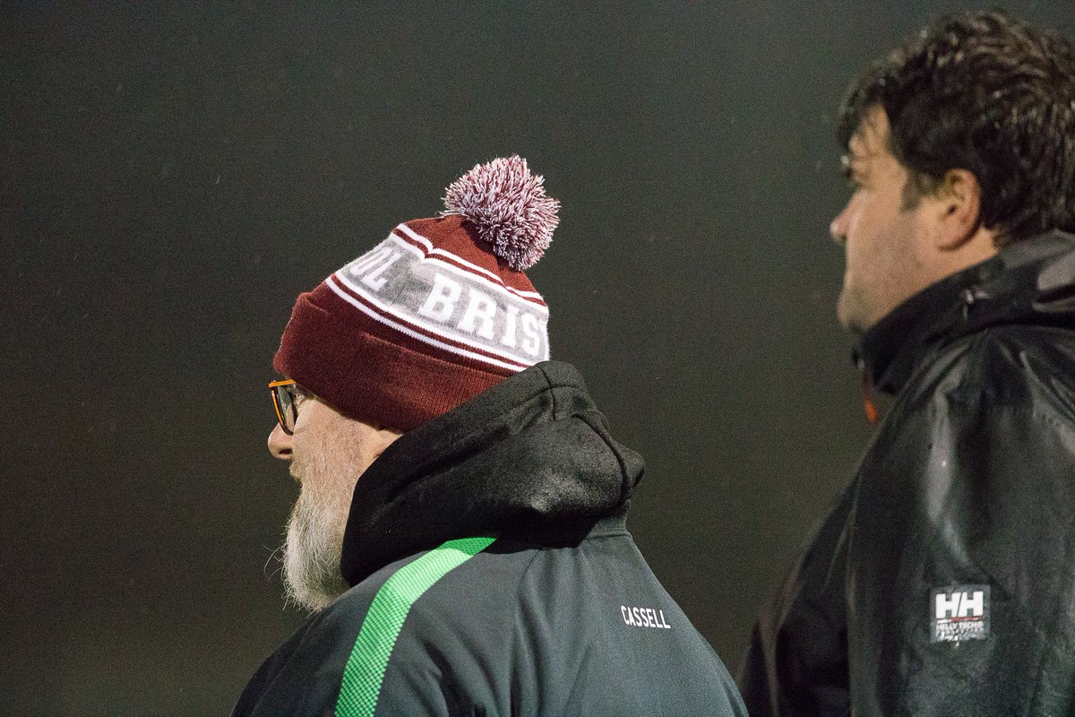 MartinPreedy's tweet photo. @HanhamPhysio in action at last night's BUCS game between @BristolCuda and @SwanseaTitans Ably assisted by @gary_gardener https://t.co/7dcpKWGE7U