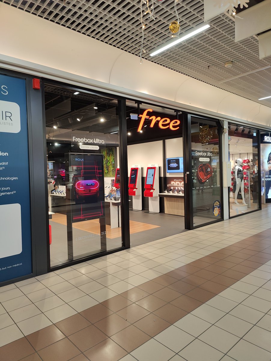 vachegti's tweet image. Bonsoir @Free_boutiques à #Libourne 👋
#Freebox