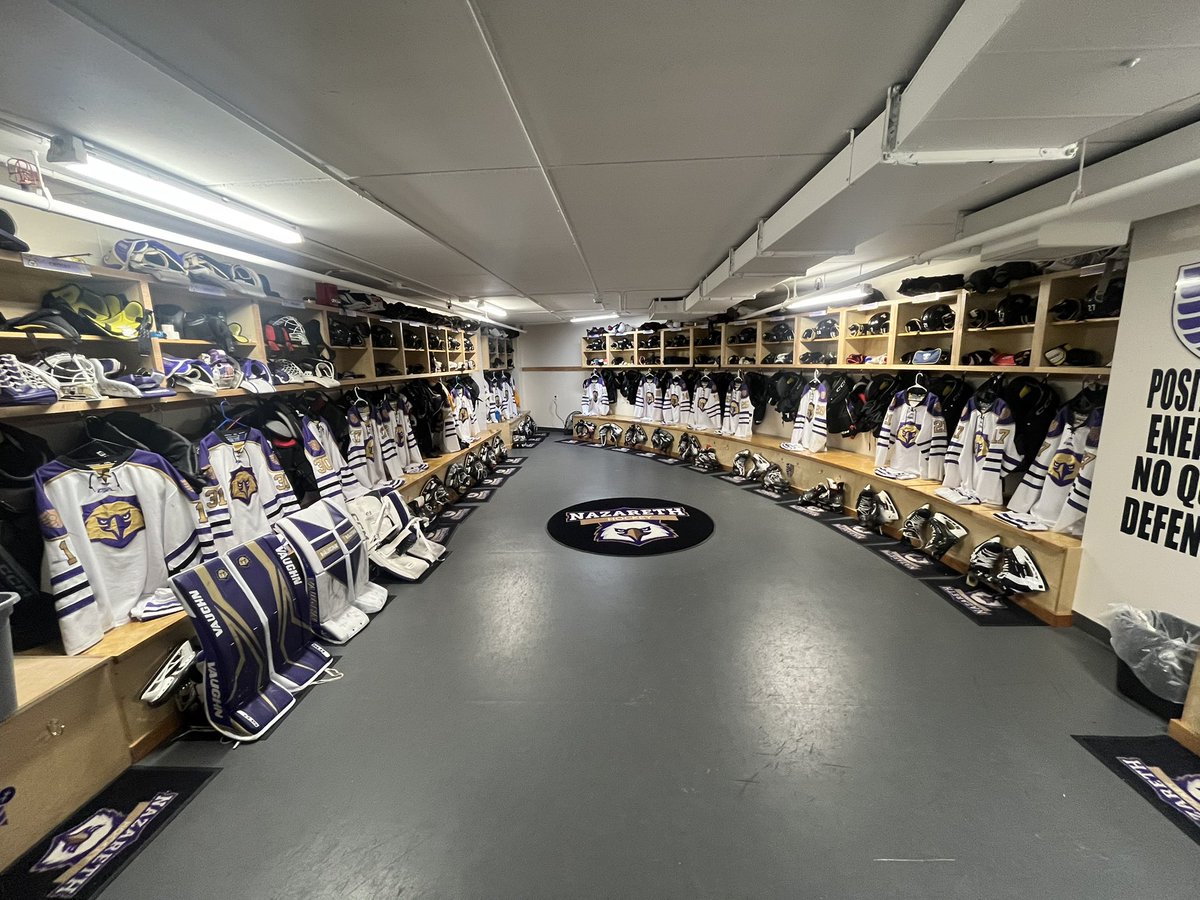 Faas_HockeyEQM's tweet photo. Game #12 vs Brockport #GoNaz https://t.co/GqF6yDCZu6