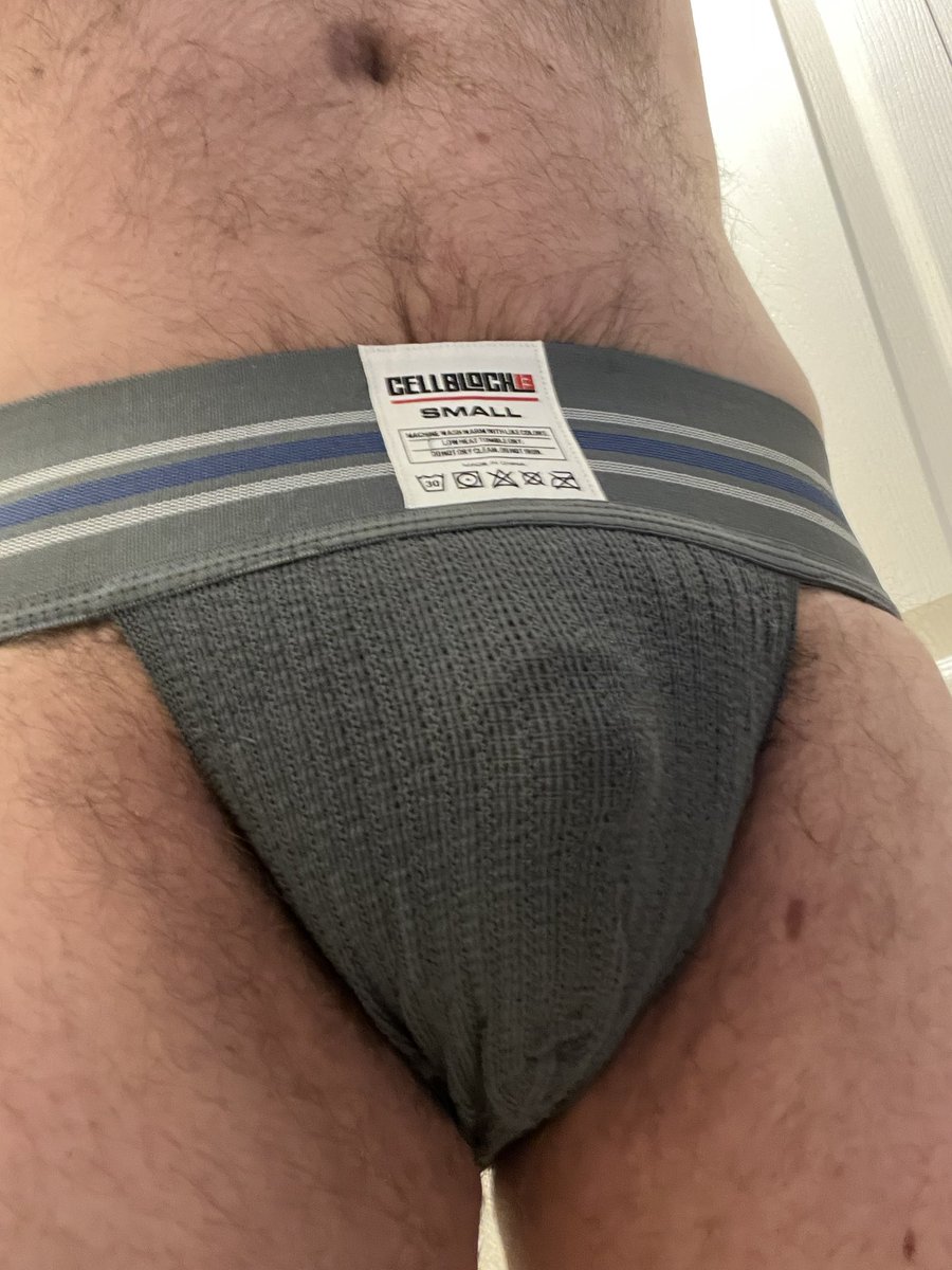 cmbnsfw's tweet photo. I got new underwear https://t.co/BPNcwegxU3