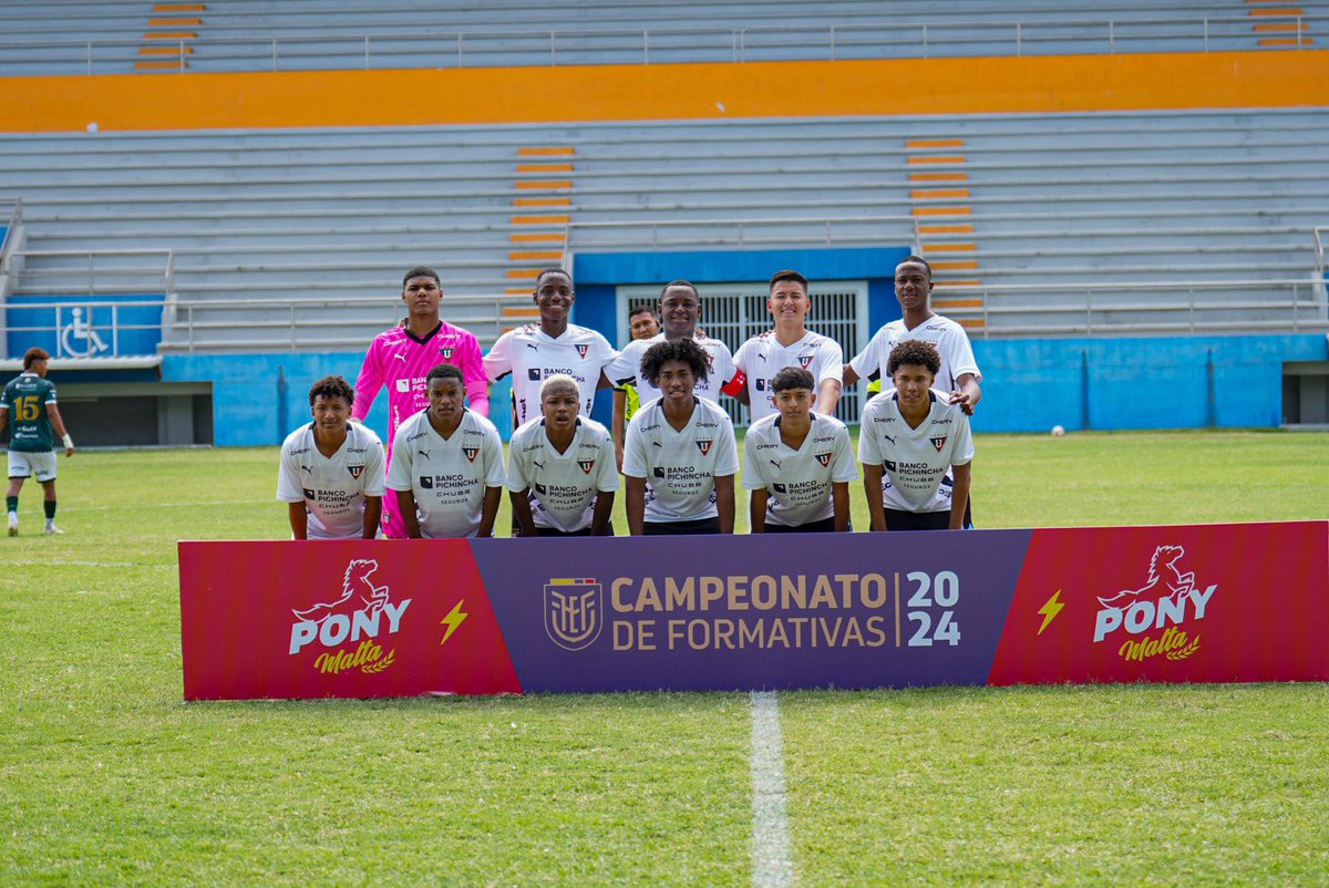 Formativas_LDU's tweet photo. U17 | ¡TODOS JUNTOS! 👊
Partido en vivo aquí: https://t.co/xZFPF9xdPf
🏆 #FinalU17
🆚 #LIGAOrense https://t.co/kP07oJFq0X