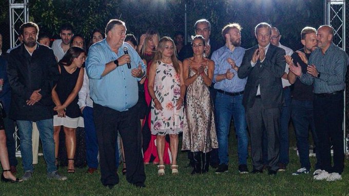 CascallaresPJ's tweet photo. Una alegría participar del encuentro de fin de año del Colegio de Magistrados y Funcionarios de la Provincia de Buenos Aires junto a colegas, compañeros y amigos como @jsantagati, @juanmmena, @acsantarelli, @fotermin y @GranadosGaston entre muchos otros.

#BrownConVos https://t.co/siM0Zt4Aua