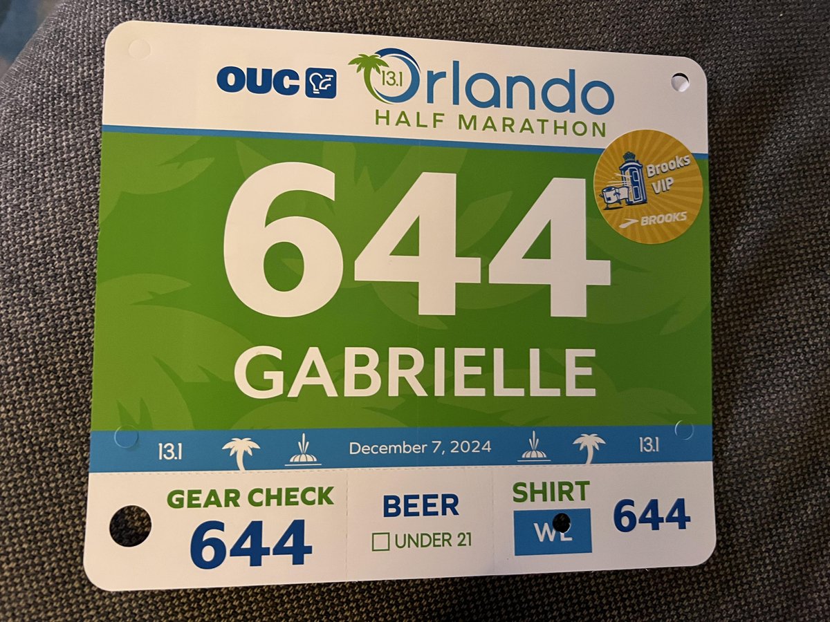 GabrielleRusson's tweet photo. There's something special about running in your own city for #OUCHalf. I love my Orlando running community. @trackshack Great coverage by @WESH Also that post-race beer selection π₯ https://t.co/OspTSR3AOu