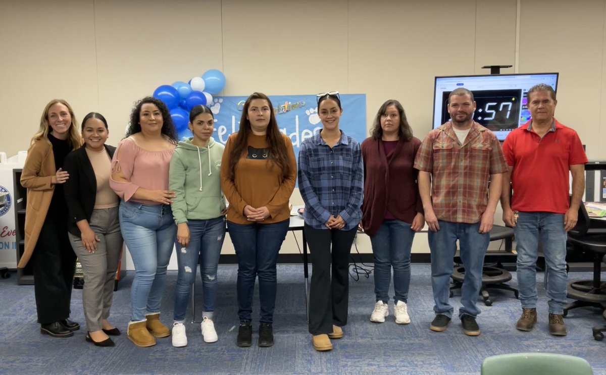 CCervantesBSD's tweet photo. Celebrated 6 families who completed Semester 1 of the Latino Literacy Project. We are so proud of all these parents who dedicated 9 weeks to learn strategies to help their students improve their reading. 
@dddempsie https://t.co/RJCMfnJhr7