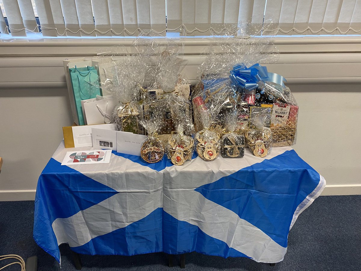 HolyCross_Maths's tweet photo. Our annual Christmas Parcel fundraising events are now complete…
Staff lunch ✅ 
Pupil/staff raffles ✅ (thanks to local businesses for donations)
Senior study cafe ✅ 
BGE street activities ✅ 
We raised an amazing £2140 
This will support families in our Holy Cross community. https://t.co/KwliC9BFxc
