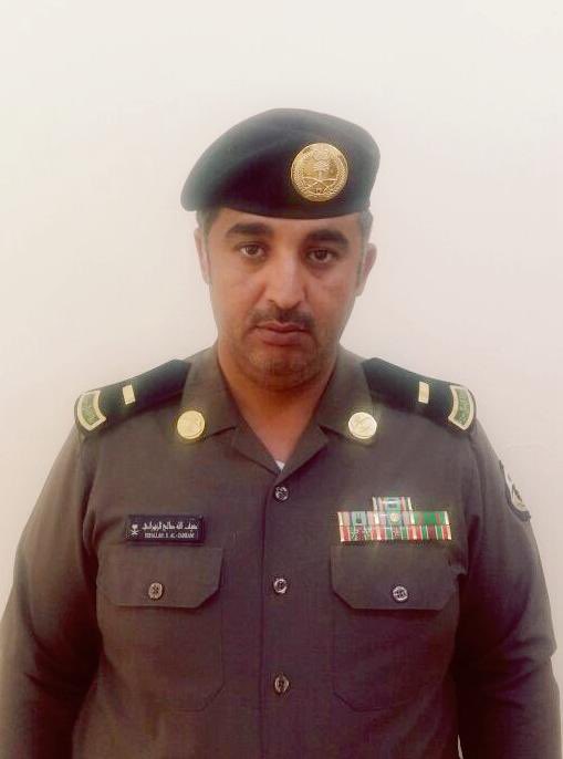 s5777n's tweet photo. ترجل الفارس عن صهوة جواده بعد مسيرة مليئة بالعطاء والنجاح في الامن العام شرطة القرى كنت يابو نايف رجلاً أميناً في خدمة أمن هذا الوطن ومثالًا يُحتذى به.. بأسمي واسم زميلك شقيقي الاكبر عبدالرحيم  نبارك لك التقاعد ونسأل الله أن يرزقك حياة سعيدة.. و هنيئًا لنا بأخ وصديق ملثلك وشرواك https://t.co/85Fxd7gIhT