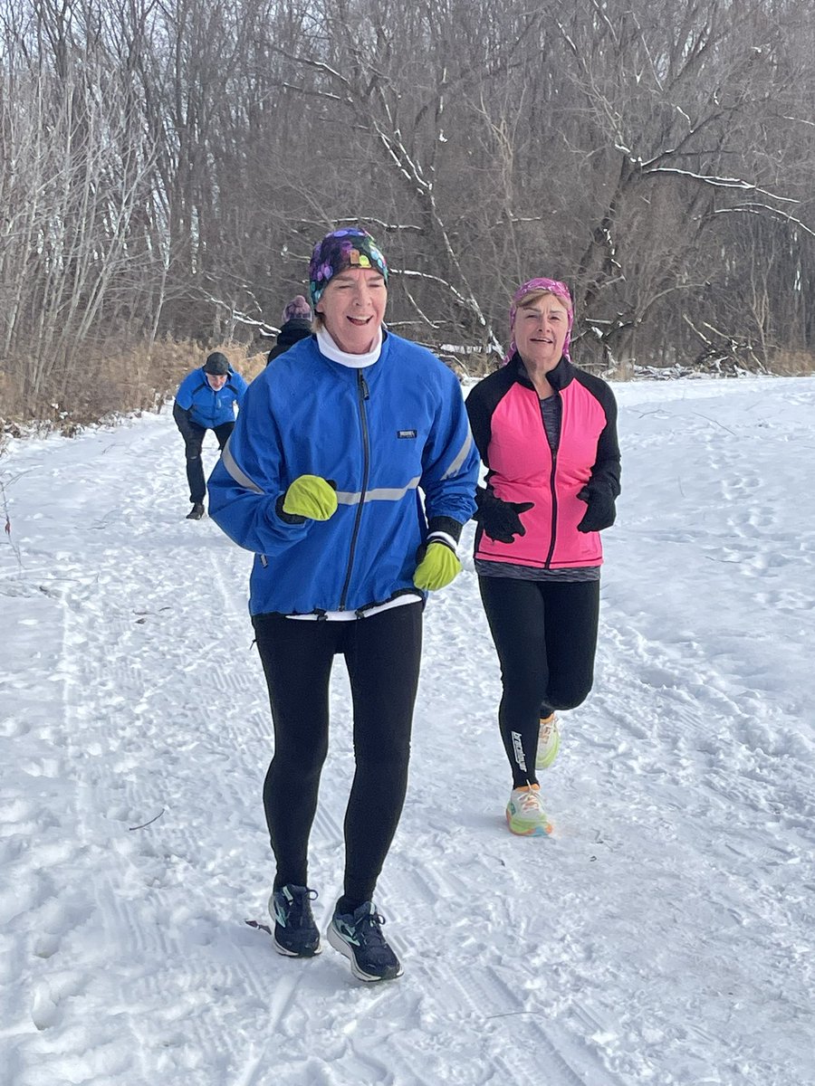 orleansparkrun's tweet photo. 217th event / 217e évènement - DECEMBER 07

We had 32 participants, who ran, jog or walk in this first snow!

Thanks again to our volunteers, who made this event possible. 🏃🏻‍♂️🏃🏼‍♀️🚶‍♀️🦮 https://t.co/QSgNoBWtfx