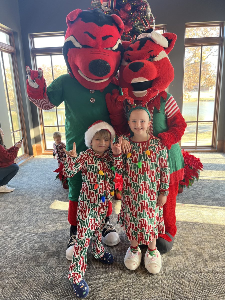 Nick Grimes (@coachnickgrimes) on Twitter photo It was a great morning in Jonesboro! PJs and Pancakes with Howl and Scarlet! #WolvesUp <a href="/AStateFB/">Arkansas State Football</a> It was a great morning in Jonesboro! PJs and Pancakes with Howl and Scarlet! #WolvesUp <a href="/AStateFB/">Arkansas State Football</a>