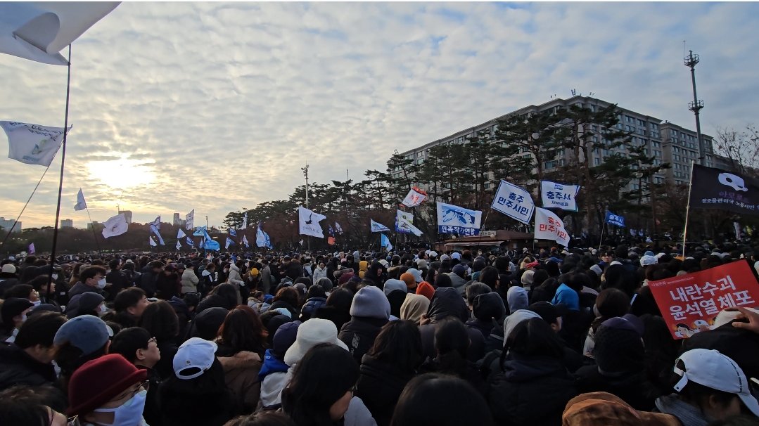 hiro_0928's tweet photo. 대한민국 팀플이란거 진짜 뭣같은데 그럼에도 같이 하는 사람들이 있어 버틴다 https://t.co/detLvnxUWE